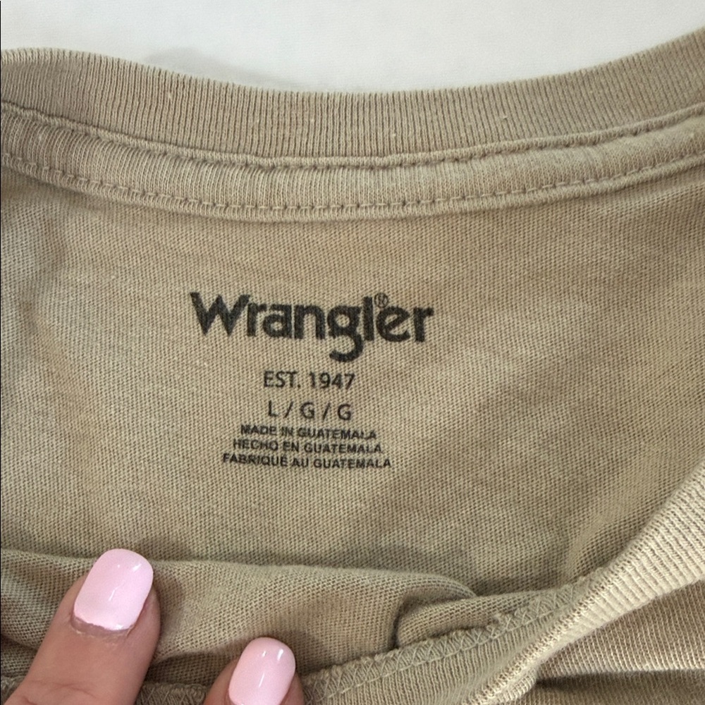 Wrangler Horse In Roses T-Shirt - Picture 2 of 4